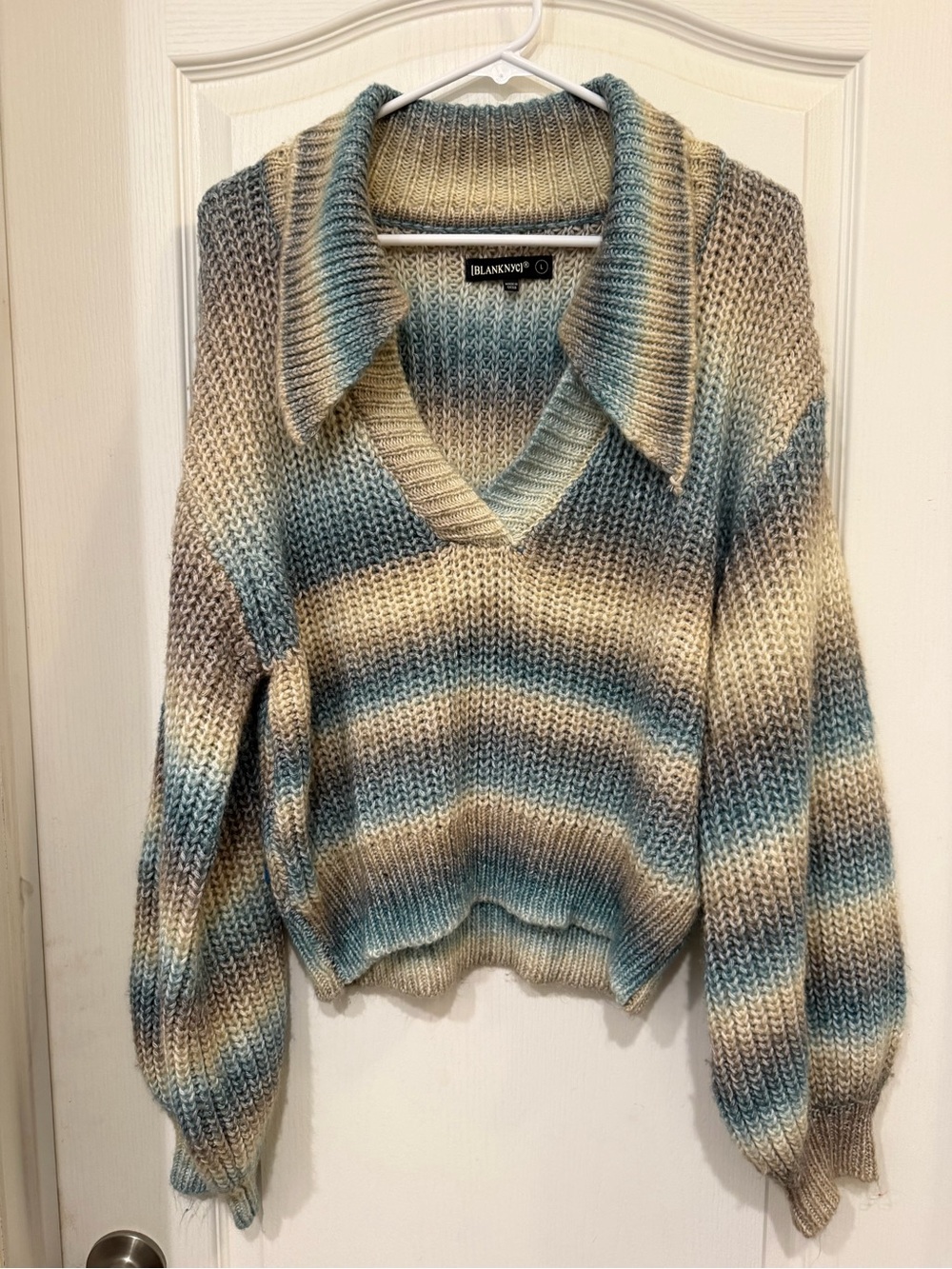 BLANKNYC Large Blue Beige Striped Chunky Knit Cropped Balloon Sleeve Sweater